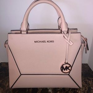 COPY - MICHAEL Michael Kors
Prism Large Satchel